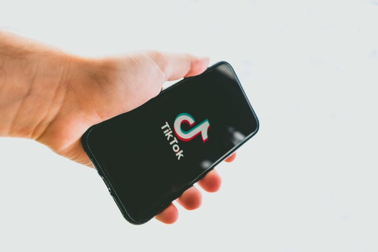 TikTok Website India: अब भारत में TikTok वेबसाइट चालू, ऐप की वापसी पर सवाल